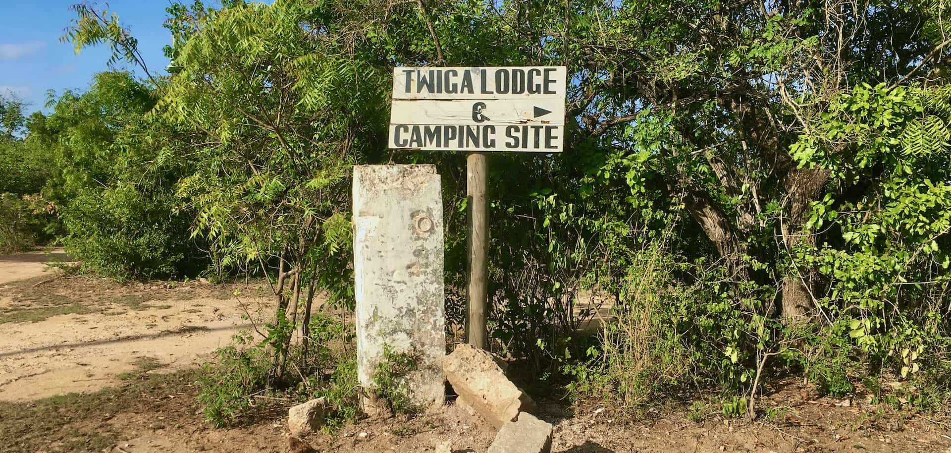 Twiga Lodge Einfahrtsschild